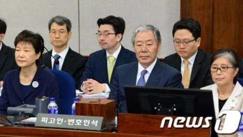 韓國K-SPORTS財團的部長以證人身分出庭 揭露朴槿惠與崔順實的「關係」