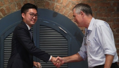 聯邦通信委員會向中國當局挑釁的行為確實魯莽，但香港也沒必要拒發英國金融時報記者Victor Mallet簽證