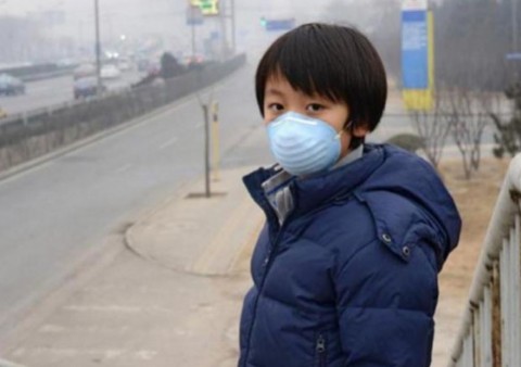世界で年間１５０万人の子どもが環境汚染の影響で死亡