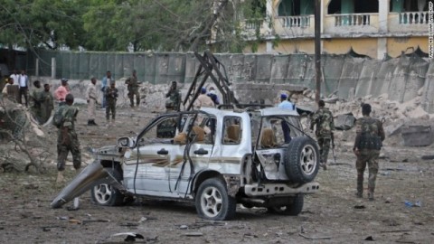 索馬利亞總統府附近發生汽車炸彈攻擊，10人死亡