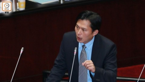 立法院「召委宣布休息就跑了」 黃國昌再對國民黨開砲