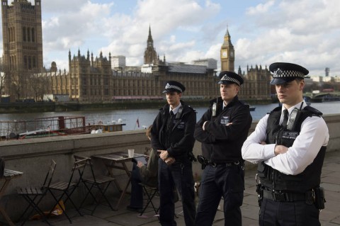 【社説】ロンドンのテロで肝に銘じるべきこと 厳重な警備対策でも全てのテロは防げない