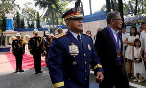菲律賓總統開除涉嫌貪腐的內政部長
