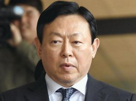 韓國檢方偵訊樂天集團會長，涉嫌行賄朴槿惠