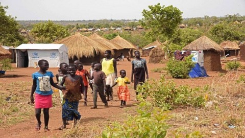 UN: Fighting in cholera-hit part of South Sudan forces 100,000 to flee