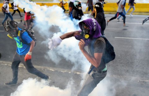 委內瑞拉示威越演越烈　政治持續動盪　已有23人死亡
