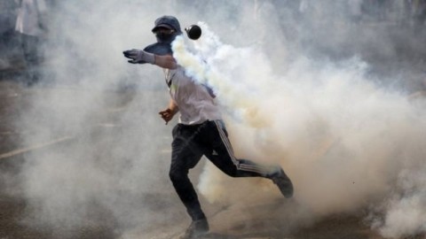 Venezuela to exit OAS as deadly protests continue