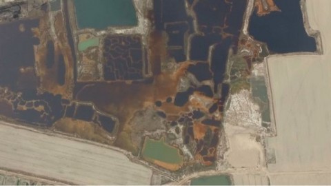 Chinese anger over 'acid pollution' images
