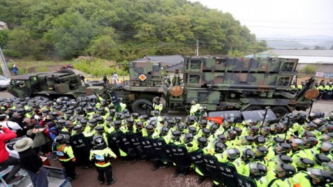 US moves THAAD early to South Korean site