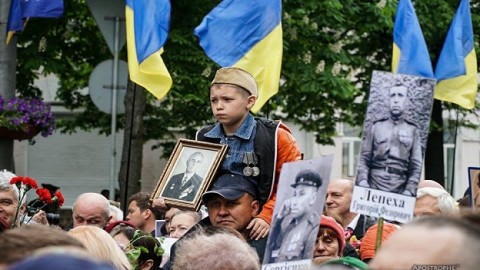 國際特赦組織：烏克蘭逮捕使用蘇聯標誌的抗議群眾，是違反言論自由與和平集會的作法
