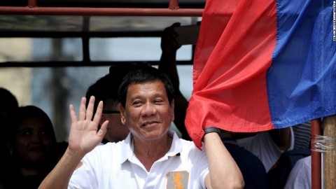 菲律賓國會議員否認「法外處決」激增的報導