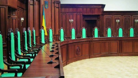 В Конституционном суде Украины не смогли избрать нового председателя