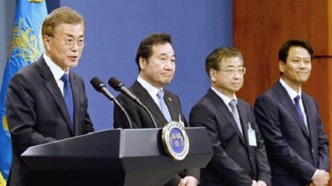韓国、文在寅大統領が「庶民の顔」つくろうとも…迫り来る傲慢