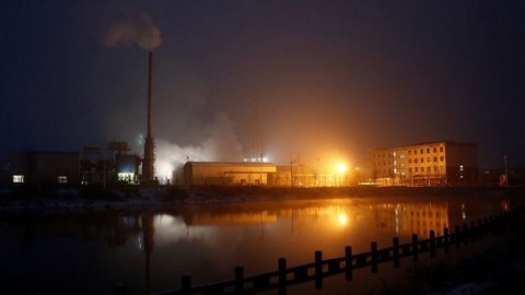 中国「工場汚染との闘い」は掛け声倒れ　失望する住民たち