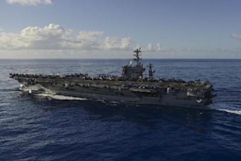 美國航母「尼米茲號」駛入西太平洋，加上第七艦隊的航母，該區域維持兩艘航母的態勢，牽制中國、北韓
