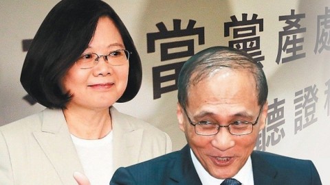 社論-台灣民主吊在政客生涯的車尾