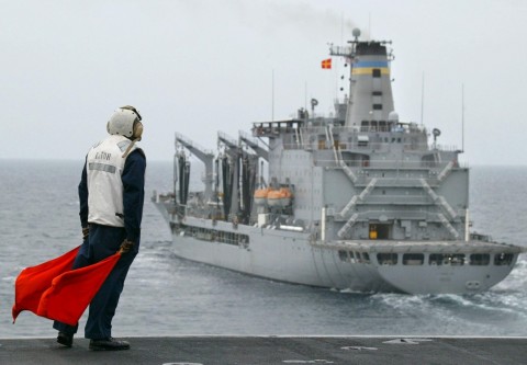 米軍艦2隻、台湾海峡を航行 中国の反発必至