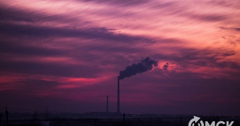 Омское управление гидрометеорологии опубликовало данные о состоянии атмосферы в ноябре. Согласно отчёту специалистов, во всех административных округах Омска зафиксирован повышенный уровень загрязнения воздуха несколькими веществами.