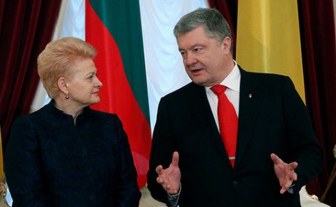«Грубым нарушением международного права», Сейм Литвы опубликовал резолюцию с требованиями к России передать ООН контроль над Донецкой и Луганской областями, а также пустить миротворцев в Керченский пролив.