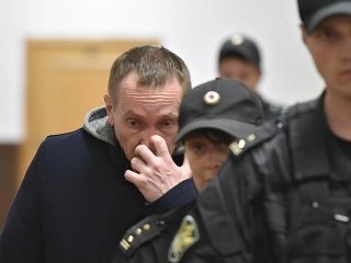 Обвиняемый в получении взятки бывший первый заместитель прокурора Башкирии Олег Горбунов доставлен в Уфу для проведения следственных действий.