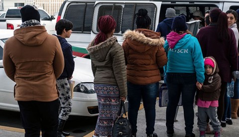 Los migrantes centroamericanos han estado siendo devueltos al no haber iniciado el debido proceso de ingreso a EE.UU, y se encuentran a la espera de una cita con un juez estadounidense para la continuación del proceso.