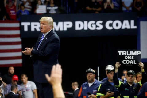 TVA defies Trump, votes to shut down two aging coal-fired power plants
