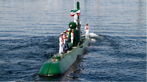 伊朗發現第一枚裝備有導彈的潛艇。
