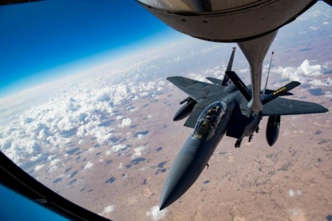 A U.S. Air Force B1-B Lancer bomber refuels during Joint Air Defense Exercise 19-01, conducted last week in Qatar