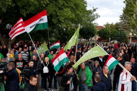 Tension flares between Roma, extremists in Hungary