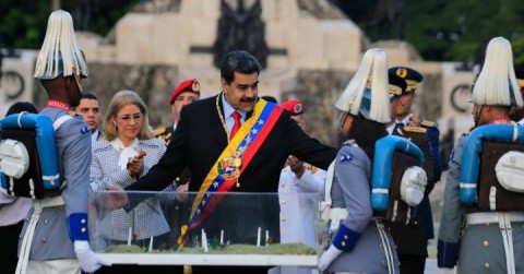 NicolásMaduro，這個星期一在軍事儀式上。