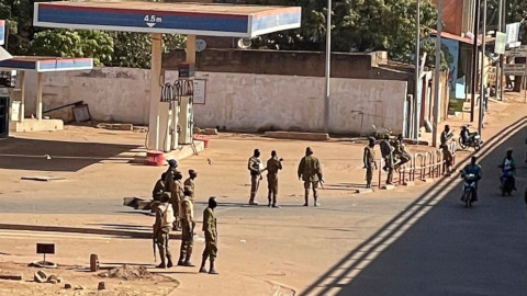 Gunfire near home of Burkina Faso's leader after army mutiny