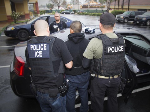 Trump punishes sanctuary countries; halts visas from thoses refusing to take deportations