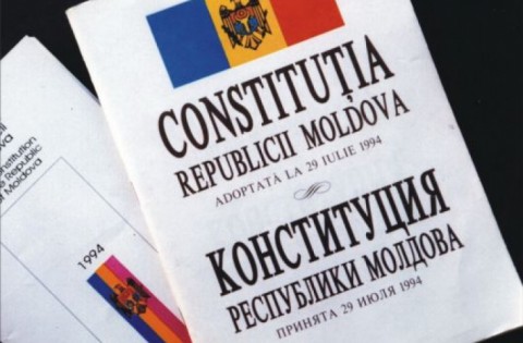 Изменение Конституции Республики Молдова с целью включить в неё ссылку, чётко указывающую, что стратегической ориентацией государства является европейская интеграция – это выгодная для страны инициатива.