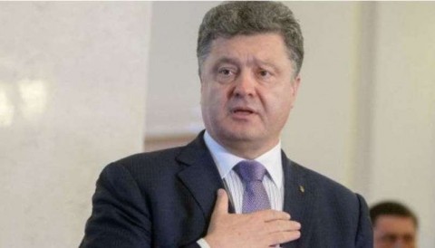 Нестабильная обстановка на Украине и активизация политических врагов президента Петра Порошенко заставила общество по-новому взглянуть на его деятельность