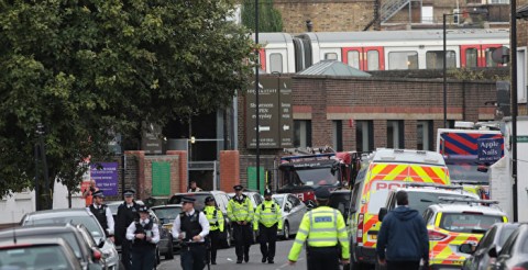 倫敦恐襲兩嫌犯被捕 嫌犯養父曾獲英女王褒獎 