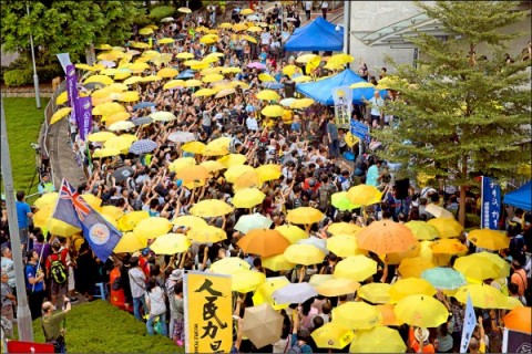 港人紀念雨傘革命3週年