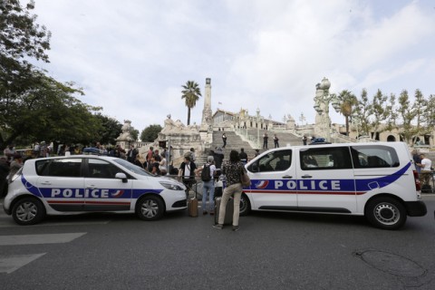 【更新】兇徒法國馬賽砍殺2人　IS恐怖組織宣稱犯行