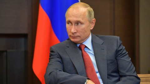 俄羅斯總統普京大幅改組反貪腐委員會名單，許多熟臉孔落馬，被新人取代。