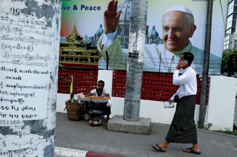 Pope Francis just arrived in Burma. Will he speak up for Rohingya Muslims?
