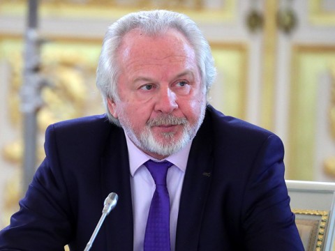 Глава Союза журналистов Москвы Павел Гусев："Представляется важным определиться с пределами цензурирования в России глобальной сети Интернет и средств массовой информации, так как эта проблема в настоящее время вызывает острые дискуссии в светеактивизации защитников прав на свободу получения и распространенияинформации".