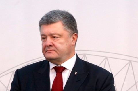 烏克蘭總統Petro Poroshenko在達沃斯國際經濟論壇呼籲：西方國家應共組「新聯盟」，由歐洲領頭對抗俄羅斯。
