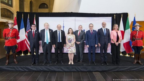 G7 foreign ministers stand for a group photo in Toronto. Photo: Alliance / dpa / XinHua / Zou Zheng