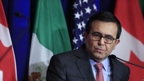 Mexico's Economy Minister Ildefonso Guajardo speaks following negotiations for a new North American Free Trade Agreement (NAFTA), in Washington, Oct. 17, 2017. Photo: AP
