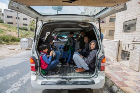 授業を一緒に受けることは許されない…ヨルダンで暮らすシリア難民の子供達（THE PAGE） - Yahoo!ニュース