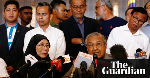  Malaysian prime minister Najib Razak refuses to admit defeat