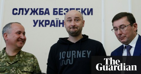 'Murdered' Russian journalist turns up alive at news conference