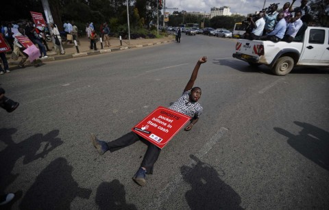Hundreds of Kenyans in the capital march against corruption
