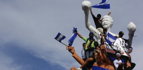 Nicaraguans try to topple a dictator — again