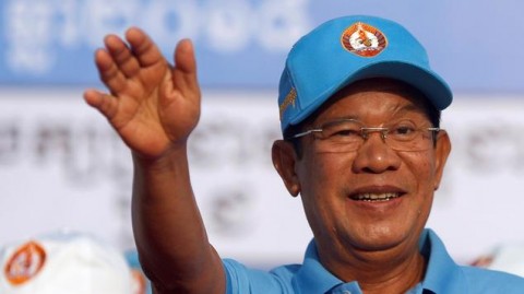 Hun Sen stammt aus einer Landarbeiter-Familie und wurde von Mönchen erzogen.