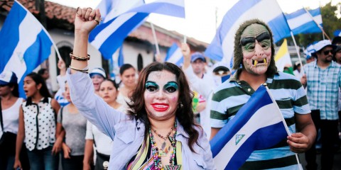 Nicaraguas Präsidentenpaar Rosario Murillo und Daniel Ortega als Zombies bei einer Demonstration in León am Wochenende